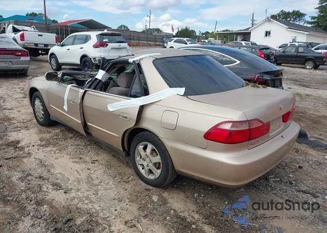 2000 Honda Accord 2.3 Se из США, поврежденный, VIN 1HGCG6693YA138155